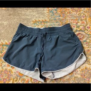 Choose Your Side *reversable 3in* Lululemon shorts
